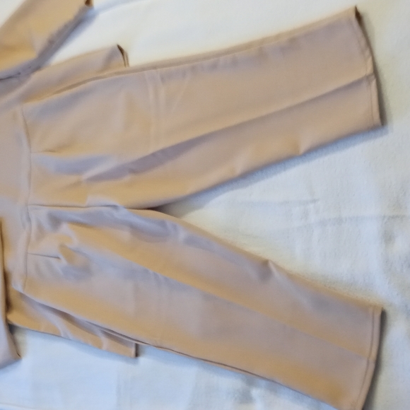 Pantsuit - Picture 3 of 4